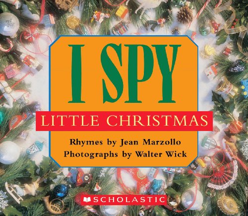 9780439083317: I Spy Little Christmas: A Book of Picture Riddles