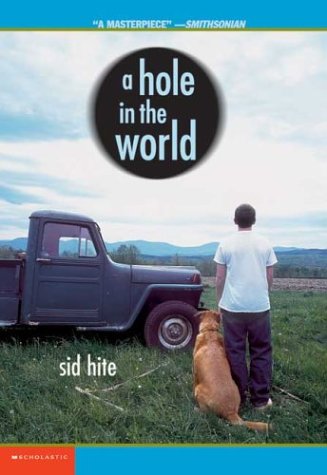 Imagen de archivo de A Hole in the World a la venta por ThriftBooks-Atlanta