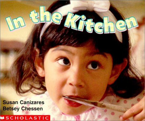 9780439155212: In the Kitchen (My First Library)