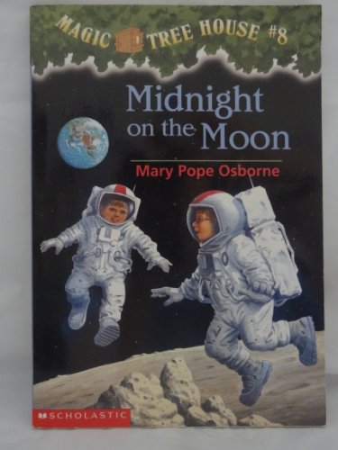 Beispielbild fr Midnight on the Moon (Magic Tree House #8) zum Verkauf von SecondSale