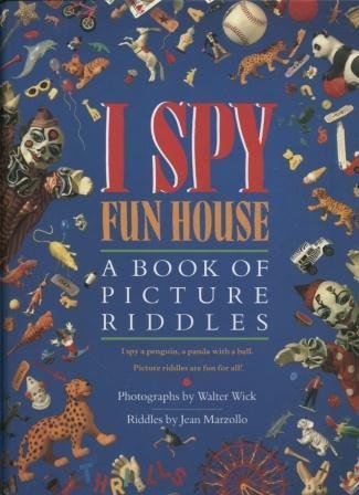9780439252461: I Spy Fun House