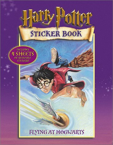 Imagen de archivo de Harry Potter Sticker Book Bk. 2 : Flying at Hogwarts a la venta por Better World Books