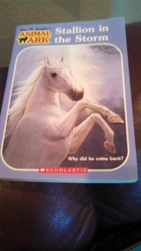 Beispielbild fr Stallion in the Storm (Animal Ark Hauntings #1) zum Verkauf von Gulf Coast Books