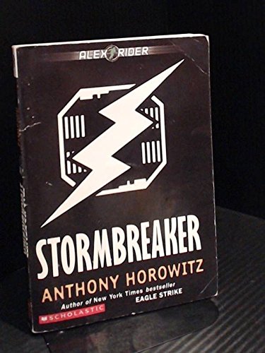 9780439390927: Stormbreaker (Alex Rider)