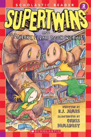 9780439466264: Supertwins and the Sneaky, Slimy Book Worms: Level 2