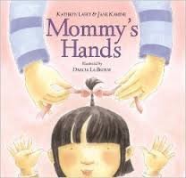 9780439637800: Mommy's Hands
