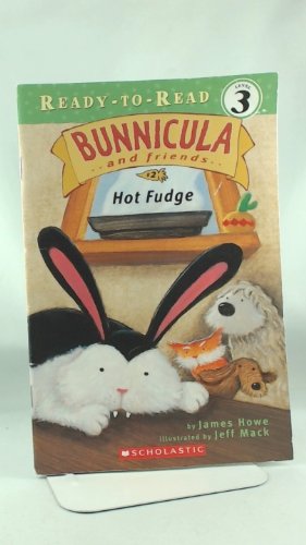 Imagen de archivo de Hot Fudge (Bunnicula and Friends #2) a la venta por ThriftBooks-Atlanta