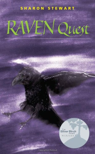 9780439989886: Raven Quest