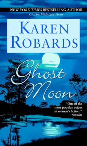 Beispielbild fr Ghost Moon: A Novel zum Verkauf von Gulf Coast Books