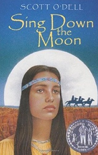 Imagen de archivo de Sing Down the Moon a la venta por Wonder Book