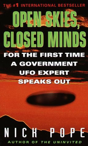 9780440234890: Open Skies, Closed Minds: For the First Time, a Government Ufo Expert Speaks Out