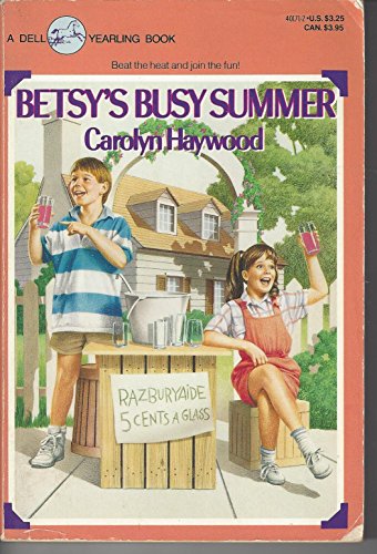 Beispielbild fr Betsy's Busy Summer zum Verkauf von More Than Words