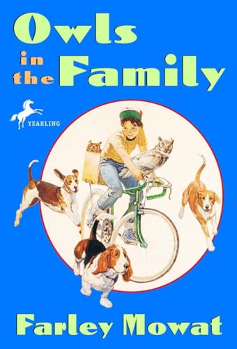 Imagen de archivo de Owls in the Family a la venta por Gulf Coast Books