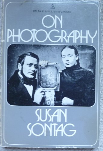 On Photography (9780440566960) by Sontag, Susan