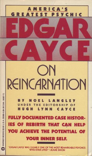 9780446350860: Edgar Cayce on Reincarnation