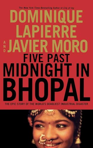 9780446530880: Five Past Midnight in Bhopal: The Epic Story of the World's Deadliest Industrial Disaster