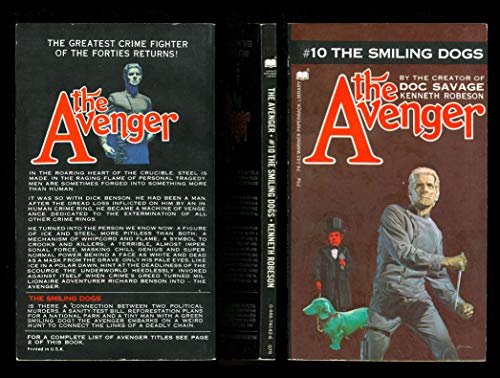 Imagen de archivo de The Smiling Dogs (The Avenger #10) a la venta por Second Chance Books & Comics