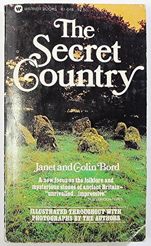 Imagen de archivo de The Secret Country a la venta por Veronica's Books