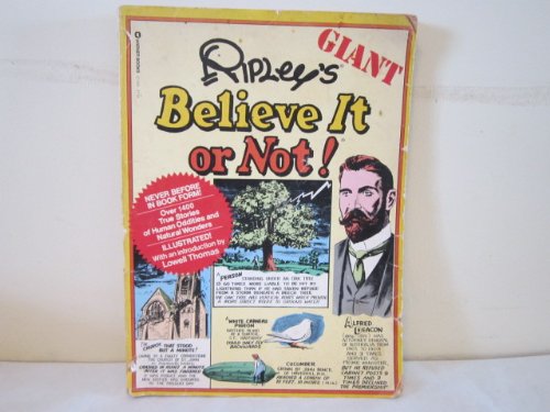 9780446878494: Ripley's Giant Believe It or Not!, First Edition Paperback