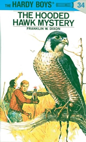 9780448089348: The Hooded Hawk Mystery (Hardy Boys, Book 34)