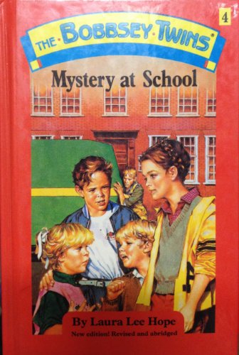 Imagen de archivo de Bobbsey Twins: Mystery at School #4 a la venta por Your Online Bookstore