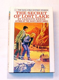 9780448090917: The Secret of Lost Lake