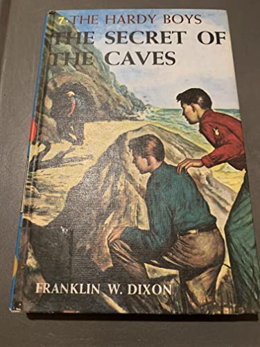 9780448189079: The Secret of the Caves (Hardy Boys Mystery Stories)