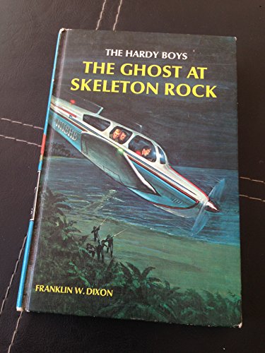 9780448189376: The Ghost at Skeleton Rock (The Hardy Boys)