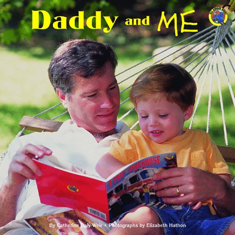Beispielbild fr Daddy and Me (All Aboard) zum Verkauf von Wonder Book
