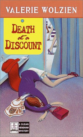 Beispielbild fr Death at a Discount (A Susan Henshaw Mystery #13) zum Verkauf von Once Upon A Time Books