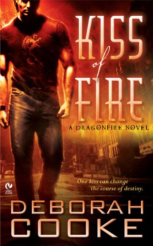 Beispielbild fr Kiss of Fire : A Dragonfire Novel (Signet Eclipse) zum Verkauf von AwesomeBooks