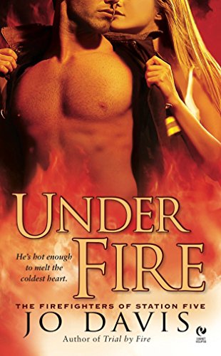 9780451226792: Under Fire: The Firefighters of Station Five: 2