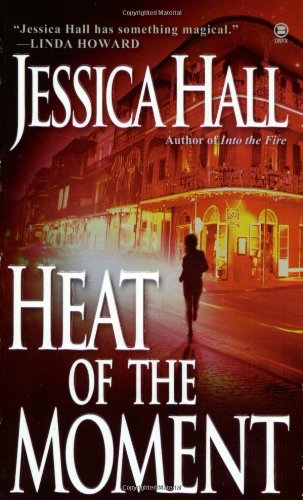 Imagen de archivo de Heat of the Moment a la venta por Gulf Coast Books