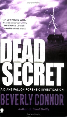 Beispielbild fr Dead Secret : A Diane Fallon Forensic Investigation zum Verkauf von Better World Books
