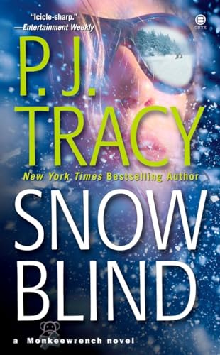 Beispielbild fr Snow Blind (A Monkeewrench Novel) zum Verkauf von BooksRun