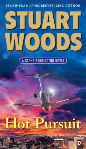 Beispielbild fr Hot Pursuit: A Stone Barrington Novel zum Verkauf von Wonder Book