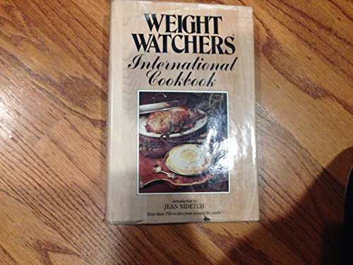 Imagen de archivo de Weight Watchers International Cookbook a la venta por The Yard Sale Store