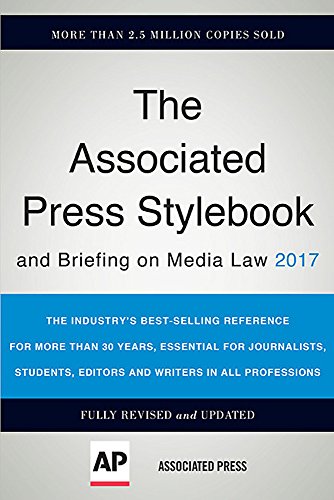 Imagen de archivo de The Associated Press StyleBook and Briefing on Media Law 2017 a la venta por OddReads