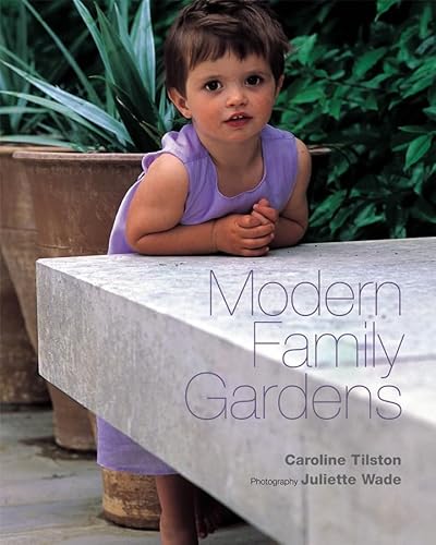 Beispielbild fr Modern Family Gardens (Exterior Angles) zum Verkauf von WorldofBooks