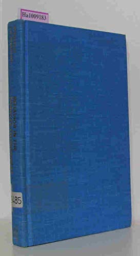 Beispielbild fr Behavior in the complex environment (Scripta series in personality and social psychology) zum Verkauf von HPB-Red