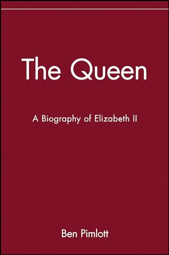 Beispielbild fr The Queen : A Biography of Elizabeth II zum Verkauf von Better World Books