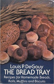 Imagen de archivo de Bread Tray: Recipes for Homemade Breads, Rolls, Muffins and Biscuits a la venta por HPB-Ruby