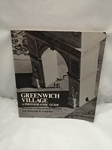 Beispielbild fr Greenwich Village : A Photographic Guide zum Verkauf von Better World Books