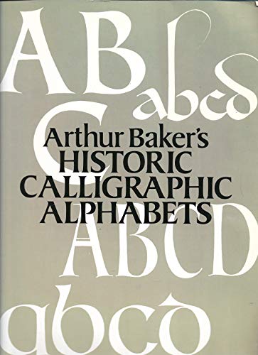 Imagen de archivo de Historic Calligraphic Alphabets (Dover Pictorial Archives) a la venta por WorldofBooks