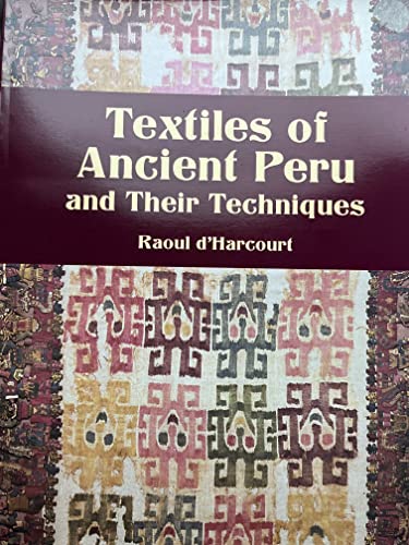 9780486421728: Textiles of Ancient Peru