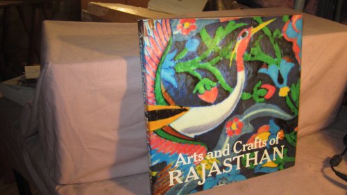 Imagen de archivo de Arts and Crafts of Rajasthan a la venta por AwesomeBooks