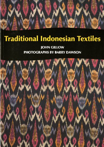 Imagen de archivo de Traditional Indonesian Textiles a la venta por Better World Books