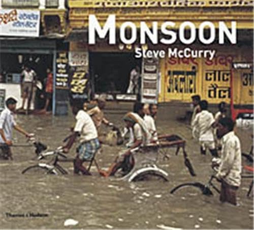 Imagen de archivo de Monsoon a la venta por WorldofBooks