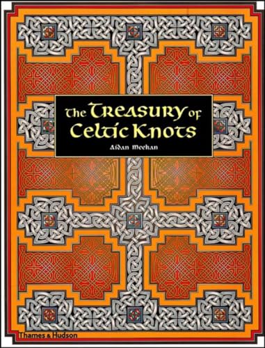 Imagen de archivo de The Treasury of Celtic Knots a la venta por Patrico Books