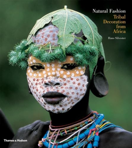 Beispielbild fr Natural Fashion: Tribal Decoration from Africa zum Verkauf von WorldofBooks